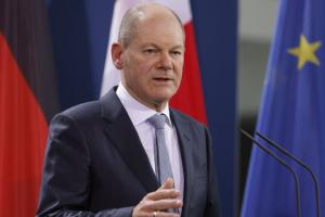 Сертифікація "Північного потоку-2" буде зупинена, - канцлер Німеччини