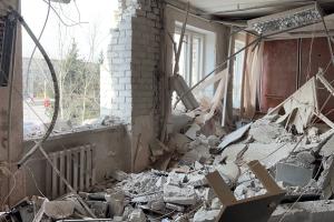 Обстрелы Лисичанска продолжаются: россияне разрушили детский сад