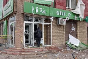 Російські окупанти жорстко обстріляли Сєвєродонецьк: багато руйнувань