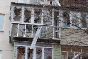Итоги дня в Луганской области: Обстрел жилых кварталов из тяжелого вооружения, один погибший, десять удалось спасти