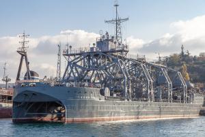 На место затопления крейсера "Москва" Россия отправила 110-летнее спасательное судно