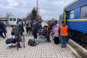 Евакуація: які потяги сьогодні відправляються зі сходу