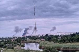 Обстріл Кременчука: Росія випустила до 8 ракет, влучили в НПЗ