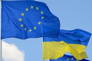 Еврокомиссия рекомендовала предоставить Украине статус кандидата в ЕС