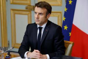 Макрон может приехать в Украину и "привезти" еще САУ Caesar