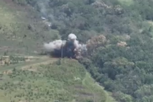 Під Лисичанськом ЗСУ зупинили ворожу колону техніки: відео