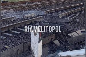Под Мелитополем ночью прогремели взрывы: повреждено железнодорожное полотно