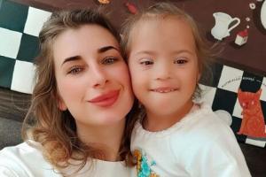 У Вінниці попрощалися із 4-річною Лізою, яку вбила російська ракета: фото, відео