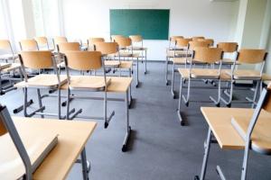 На оккупированных территориях родителям угрожают, если дети не пойдут в школы: реакция МИД
