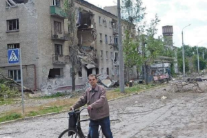 Местное население Луганщины замещают "новыми счастливыми русскими луганчанами"