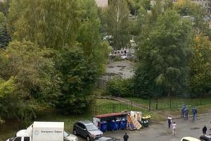 В результате стрельбы в школе Ижевска погибло 15 человек