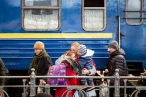 Укрзалізниця запускає програму евакуації українців, що проживають у Криму