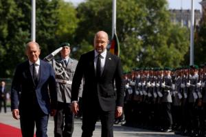 Шмигаль зустрівся з Шольцем: обговорили постачання зброї, фінансову допомогу та ситуацію на ЗАЕС