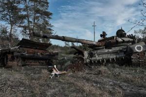 Россияне при отступлении взорвали дамбу на Донетчине, а на Луганщине уничтожают документацию: сводка Генштаба