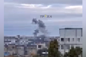 Росіяни б'ють по Харкову, у місті вибухи та дим