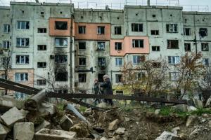 Оккупанты снова обстреляли Херсон - попали в квартиру