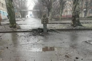 У Лисичанську свавілля: окупанти вибивають вікна та грабують будинки