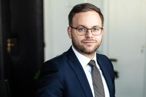 На двух стульях: Венгрия поддерживает ускоренное вступление Украины в ЕС, но есть нюанс
