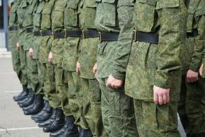 "Гребут оставшихся": На территории оккупированной Луганщины на фронт забирают даже "забронированные" категории населения