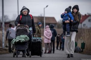 С начала войны Украину покинуло 35% населения, или Как украинцы поднимают Европу