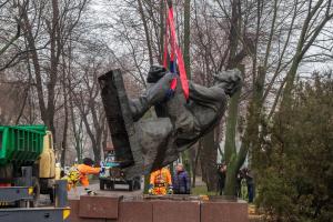"Лишнехромосомные пишут письма про обмен памятников на дрова": Мэр Днепра рассказал о странном письме из России
