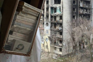 "...И шевченковский "Кобзарь" на полке": В сети появились свежие кадры из разрушенного Северодонецка