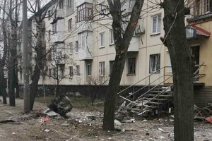 "Сыро, потолок сыпется на голову, все покрылось мхом и плесенью": Рассказ северодончан о положении дел в городе