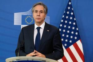 "Пекін намагається всидіти на двох стільцях" - держсекретар США
