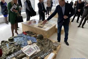 В Америке открылась международная выставка, посвященная преступлениям РФ в Украине