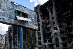 "Багато росіян, щурів та купа сміття": Місцеві розповіли про нестерпні умови життя в Сєвєродонецьку