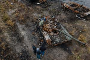 Заржавевшие боеприпасы и нехватка техники: Как оккупанты решают свои проблемы на фронте - фото