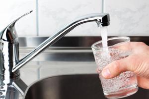 НКРЭКУ отменила решение о повышении тарифов на воду