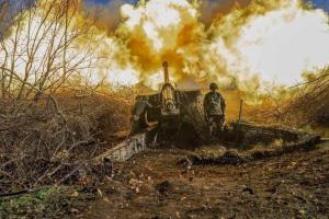 Несприятливі погодні умови сповільнюють бойові дії, але не зупиняють їх, - ISW
