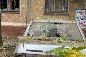Атака в центрі Горлівки: вулиці всіяні уламками, є тяжко поранені