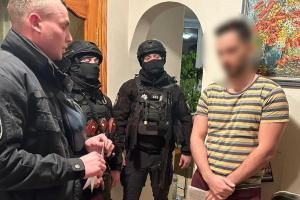 Нацполиция задержала участников наркогруппировки, которая занималась контрабандой каннабиса в пищевых продуктах более чем на 23 млн грн