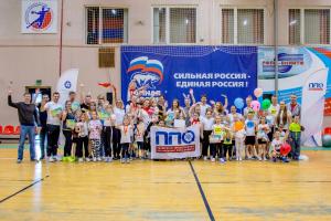 Лисичанськ відзначає день народження "Єдиной Росии" через примусові шкільні заходи