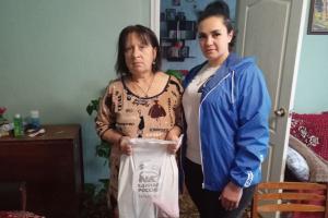 Окупанти Лисичанська приймають участь в естафеті "добрих справ"даруя пакетики для родин зрадників