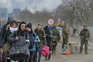 Путін зобов'язав українців в РФ легалізуватись або виїхати до 10.09.25. Нові вимоги, ризики депортації та юридичні наслідки. Деталі від Час Пік.