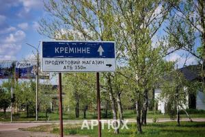 "Обстріли щоранку, вибухи вночі: як виживає місто на передовій"