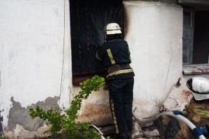 80 квадратів попелу: що горіло в багатоповерхівці Лисичанська?