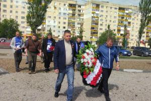 Окупанти святкують "День ЛНР": тріколори, пафос і цинізм на руїнах Лисичанська