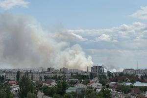 Пожежі поблизу Сєвєродонецька: мешканці на окупованій Луганщині стурбовані, вогонь підходить до житлових районів