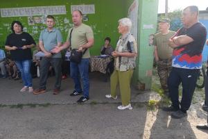 У тимчасово окупованому Рубіжному Луганської області окупаційна адміністрація зібрала мешканців села Забіркіно "для вирішення важливих питань".