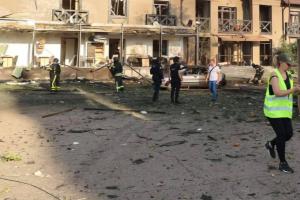 Росіяни атакували Кривий Ріг вдруге: постраждали люди, зруйновано цивільні об’єкти