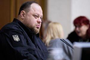 У Раді обговорюють можливість виїзду за кордон для чоловіків 18–24 років
