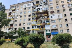 “Де опалення, вода та зарплати?” — мешканці спростовують заяви Пасічника про відбудову