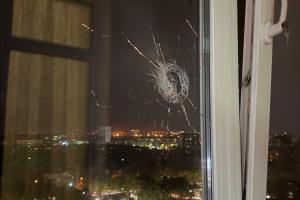 У ніч на 8 вересня місцеві пабліки масово повідомляли про прильоти дронів і ракет у тимчасово окупованих Донецьку та Макіївці.