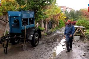 Пориви труб і відсутність каналізації