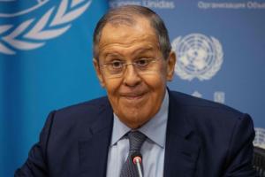 Лавров обвинил Запад в подготовке к войне и заявил об угрозе от НАТО