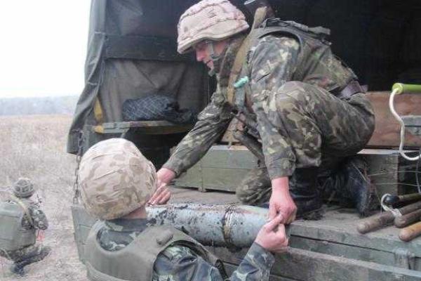 Военные саперы в зоне АТО спасают жизни и восстанавливают города Военные саперы в зоне АТО спасают жизни и восстанавливают города